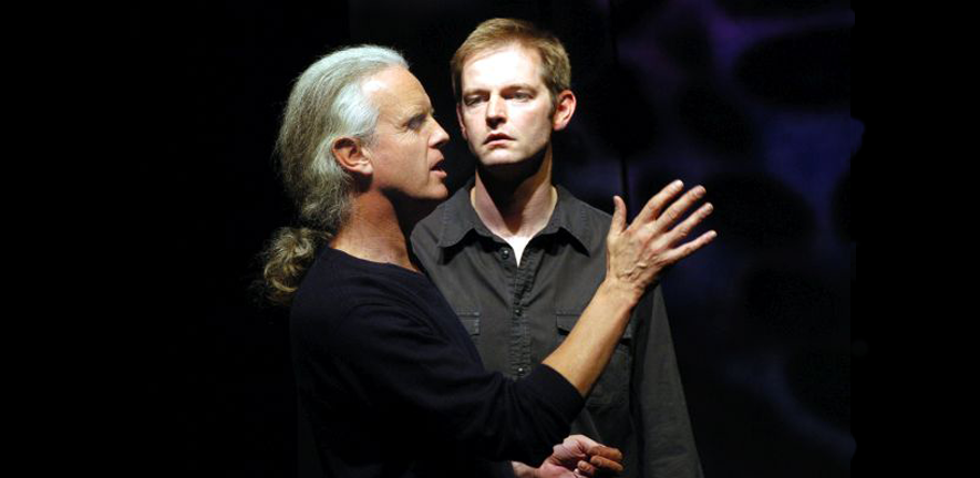 Photograph of storytellers Hugh Lupton and Daniel Morden at a workshop.